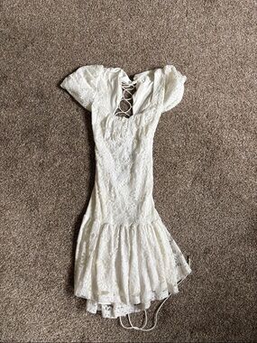 White Lace Short Dress with Sleeves